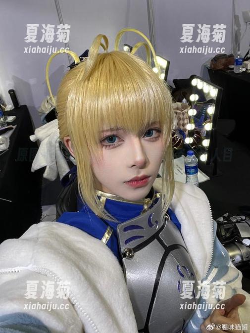 原图中的腥味猫罐，女神般的姿态让人目不暇接！
