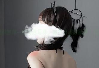 微密圈 – 超辣的林一的精选写真，秘密满满的眼神，你抓得到吗？