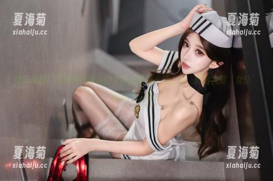 更新提醒！过期米线线喵的女仆长套图火速上线，颠覆我对‘女仆’的任何认识。